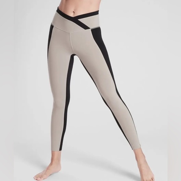 Athleta Chroma 7/8 Tight in Powervita Womens Size Small Yoga Crossover - Picture 1 of 5